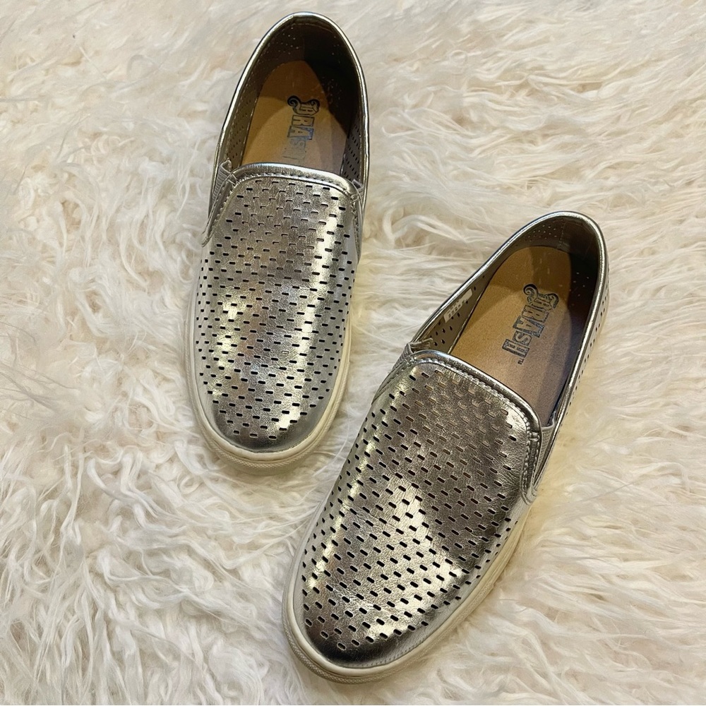 Brash Silver Metallic Perforated Casual Sneakers Size 6